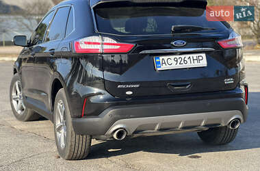 Позашляховик / Кросовер Ford Edge 2019 в 
