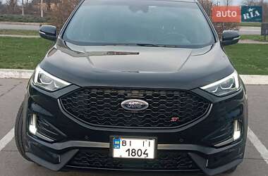 Позашляховик / Кросовер Ford Edge 2019 в 