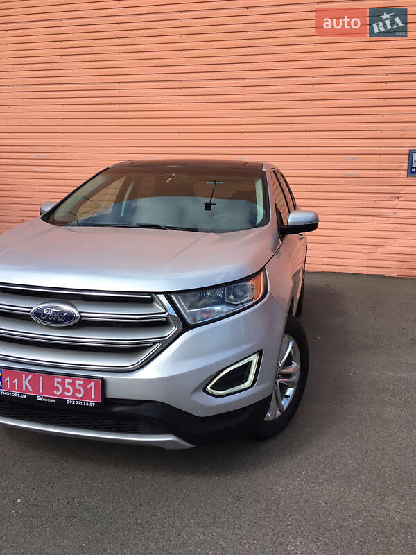 Внедорожник / Кроссовер Ford Edge 2016 в 