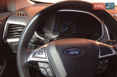 Внедорожник / Кроссовер Ford Edge 2016 в 
