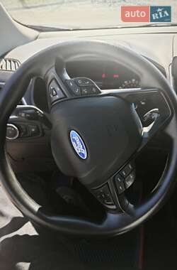 Позашляховик / Кросовер Ford Edge 2020 в Умані