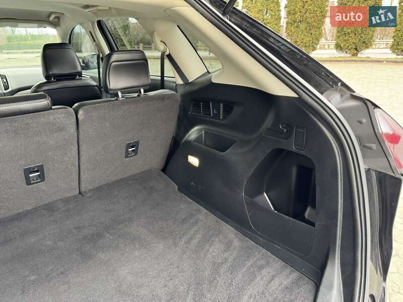 Позашляховик / Кросовер Ford Edge 2019 в Дубні