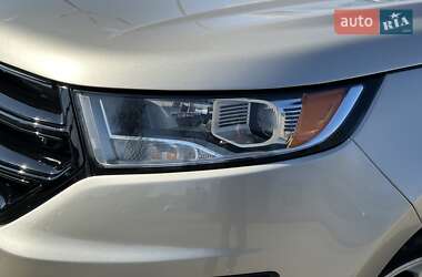 Внедорожник / Кроссовер Ford Edge 2018 в 