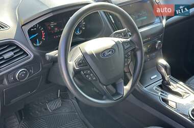 Внедорожник / Кроссовер Ford Edge 2018 в 
