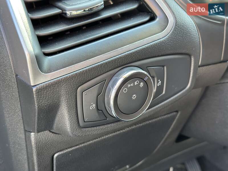 Внедорожник / Кроссовер Ford Edge 2018 в Киеве
