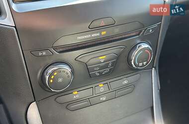 Внедорожник / Кроссовер Ford Edge 2018 в 