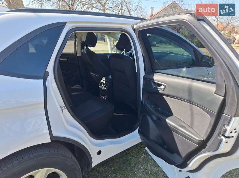 Внедорожник / Кроссовер Ford Edge 2018 в Нововолынске