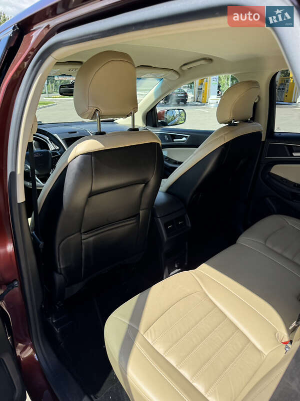 Позашляховик / Кросовер Ford Edge 2015 в Василькові