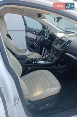 Позашляховик / Кросовер Ford Edge 2016 в 