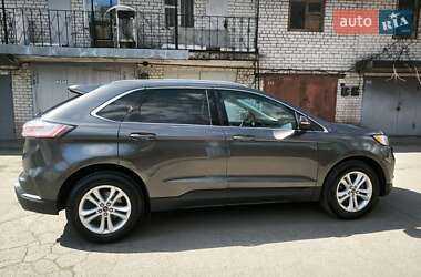 Внедорожник / Кроссовер Ford Edge 2019 в 