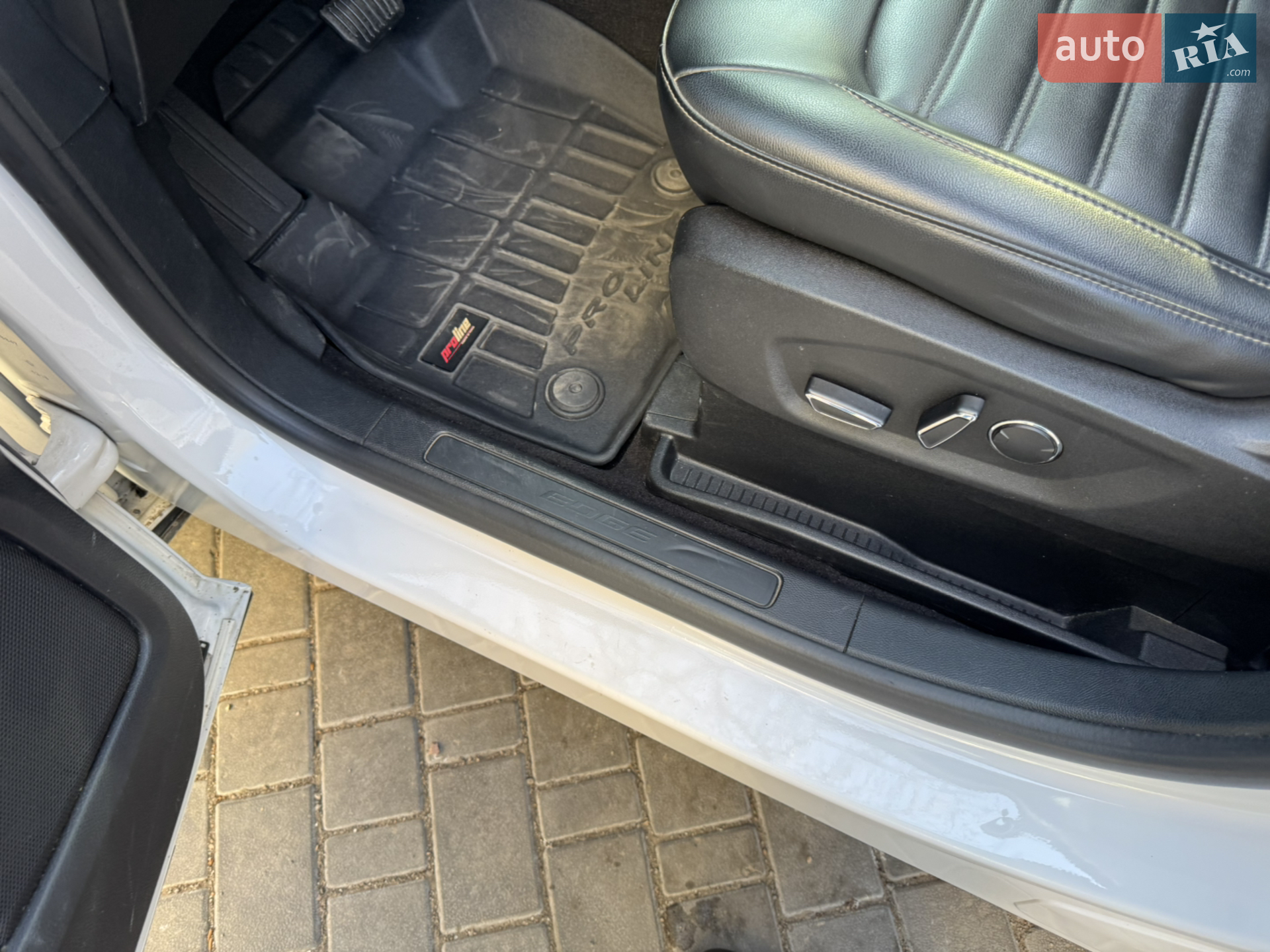 2018 Ford Edge - мініатюра 28
