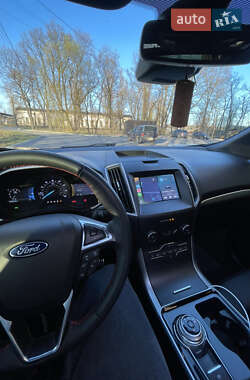 Позашляховик / Кросовер Ford Edge 2020 в 
