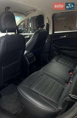 Внедорожник / Кроссовер Ford Edge 2015 в 