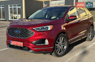 Внедорожник / Кроссовер Ford Edge 2019 в 