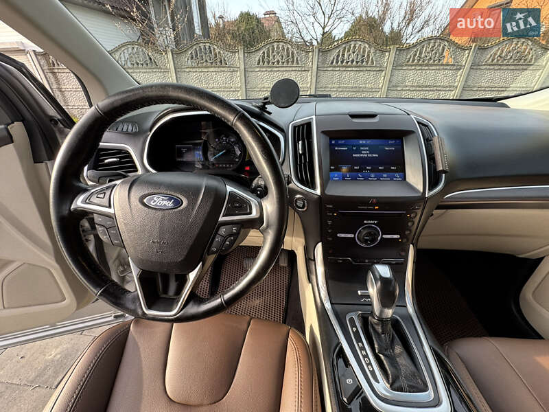 Позашляховик / Кросовер Ford Edge 2016 в Рівному