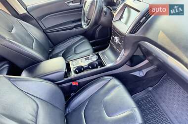 Внедорожник / Кроссовер Ford Edge 2019 в 