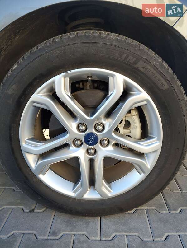 Внедорожник / Кроссовер Ford Edge 2018 в Киеве