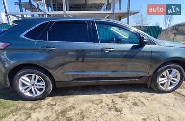 Внедорожник / Кроссовер Ford Edge 2015 в 