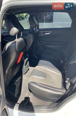 Внедорожник / Кроссовер Ford Edge 2019 в 