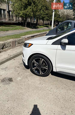 Внедорожник / Кроссовер Ford Edge 2019 в 