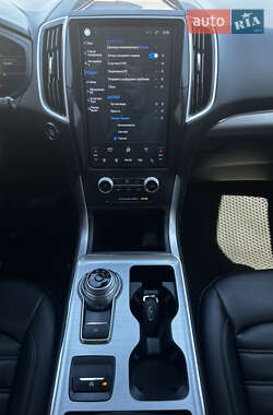 Позашляховик / Кросовер Ford Edge 2022 в 