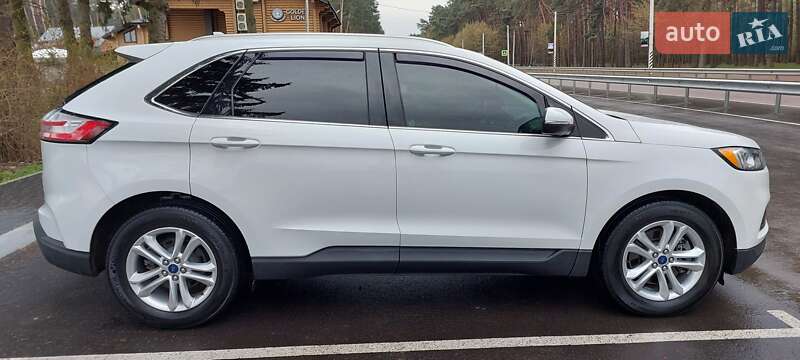 Позашляховик / Кросовер Ford Edge 2019 в Дубні