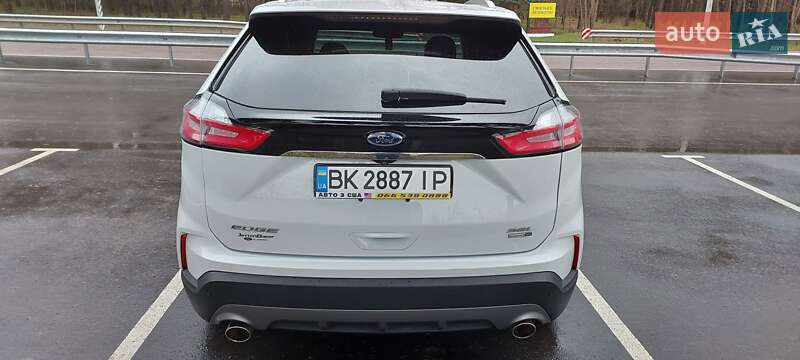 Позашляховик / Кросовер Ford Edge 2019 в Дубні