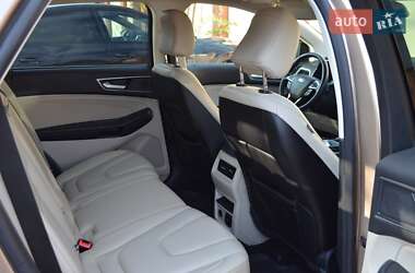 Позашляховик / Кросовер Ford Edge 2021 в 