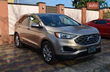 Позашляховик / Кросовер Ford Edge 2021 в 