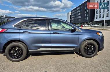 Внедорожник / Кроссовер Ford Edge 2019 в 