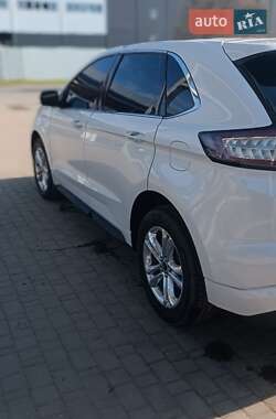 Внедорожник / Кроссовер Ford Edge 2016 в 