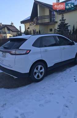 Внедорожник / Кроссовер Ford Edge 2015 в 