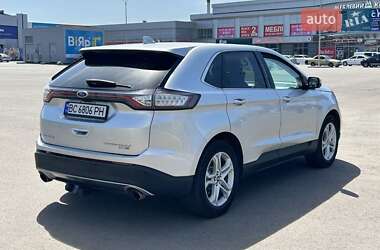 Внедорожник / Кроссовер Ford Edge 2017 в 