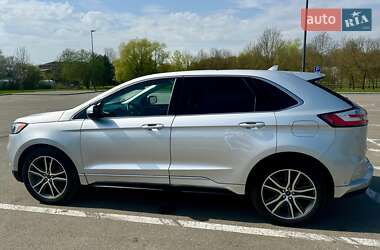 Внедорожник / Кроссовер Ford Edge 2018 в 