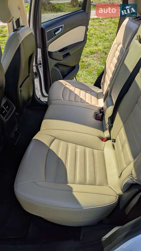 Внедорожник / Кроссовер Ford Edge 2015 в Полонном