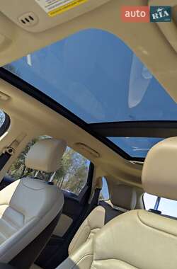 Внедорожник / Кроссовер Ford Edge 2015 в 