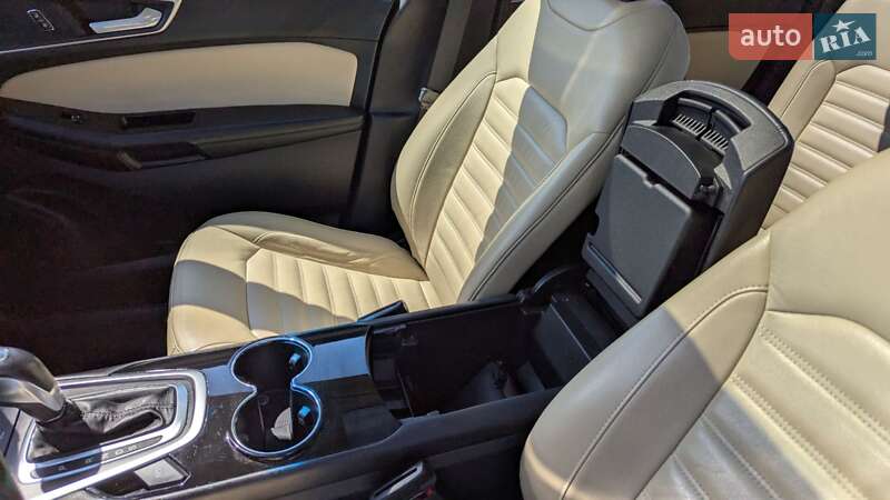 Внедорожник / Кроссовер Ford Edge 2015 в Полонном