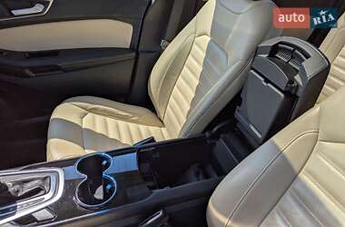Внедорожник / Кроссовер Ford Edge 2015 в 