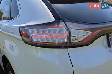 Внедорожник / Кроссовер Ford Edge 2015 в 