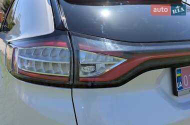 Внедорожник / Кроссовер Ford Edge 2015 в 
