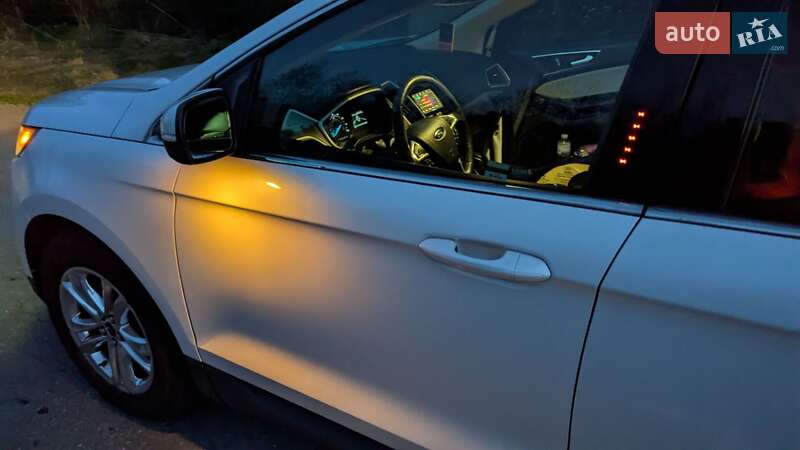 Внедорожник / Кроссовер Ford Edge 2015 в Полонном