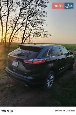 Внедорожник / Кроссовер Ford Edge 2018 в 