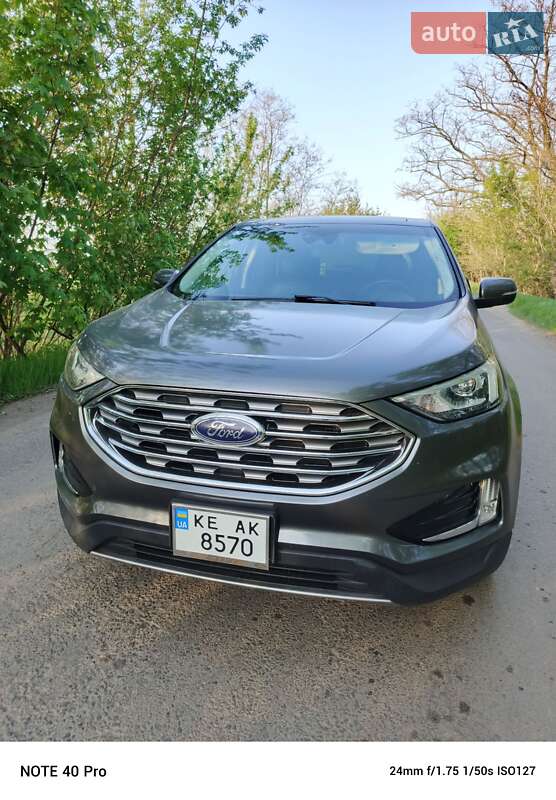 Внедорожник / Кроссовер Ford Edge 2018 в 