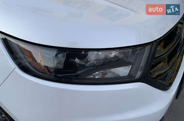 Внедорожник / Кроссовер Ford Edge 2015 в 