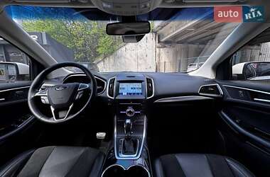 Внедорожник / Кроссовер Ford Edge 2018 в 