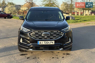 Позашляховик / Кросовер Ford Edge 2019 в 
