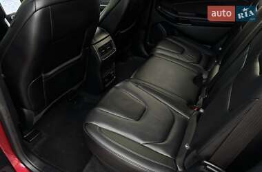 Внедорожник / Кроссовер Ford Edge 2022 в 