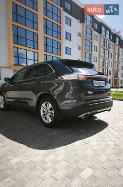 Внедорожник / Кроссовер Ford Edge 2015 в 