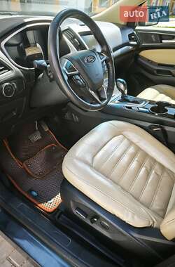 Внедорожник / Кроссовер Ford Edge 2015 в 