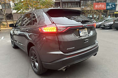 Позашляховик / Кросовер Ford Edge 2017 в 